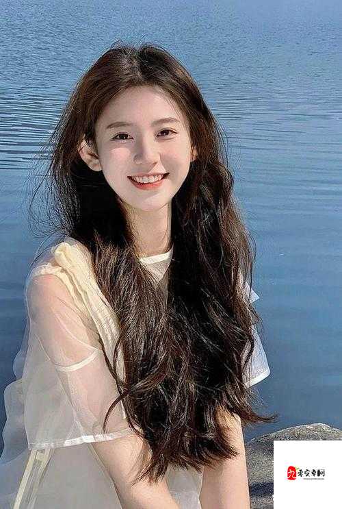 :清纯校花:开腿让我爽一晚